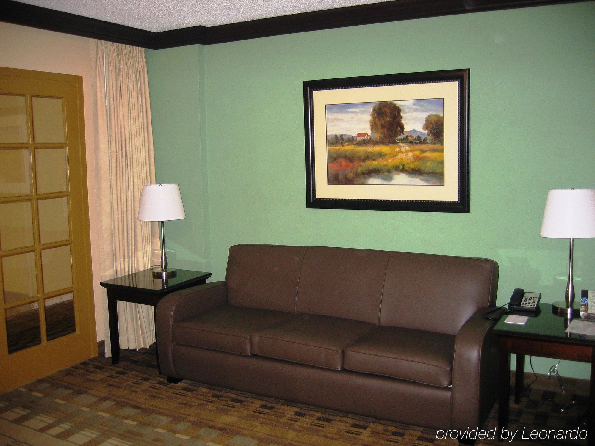 Crowne Plaza Suites Houston - Near Sugar Land Phòng bức ảnh