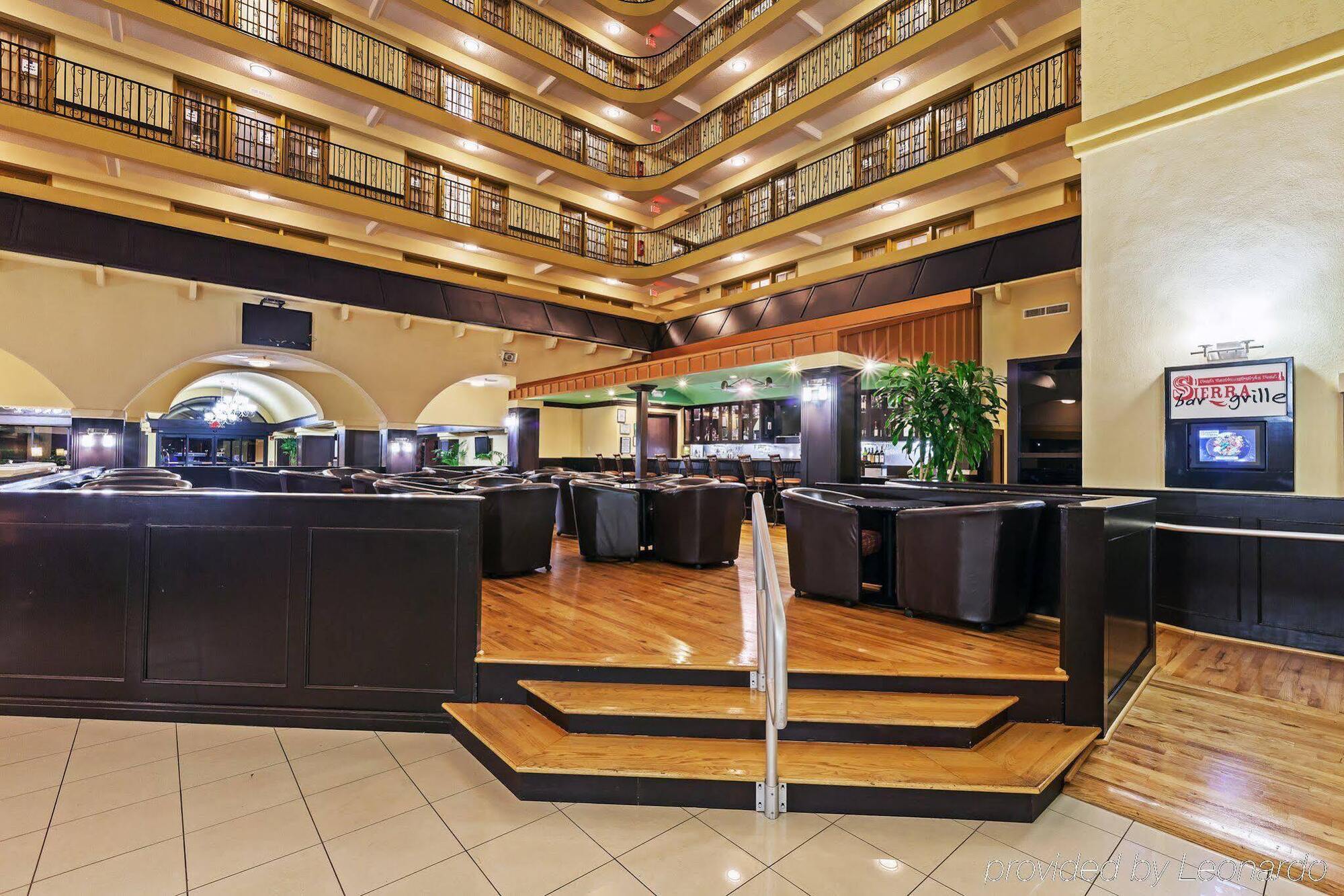 Crowne Plaza Suites Houston - Near Sugar Land Ngoại thất bức ảnh