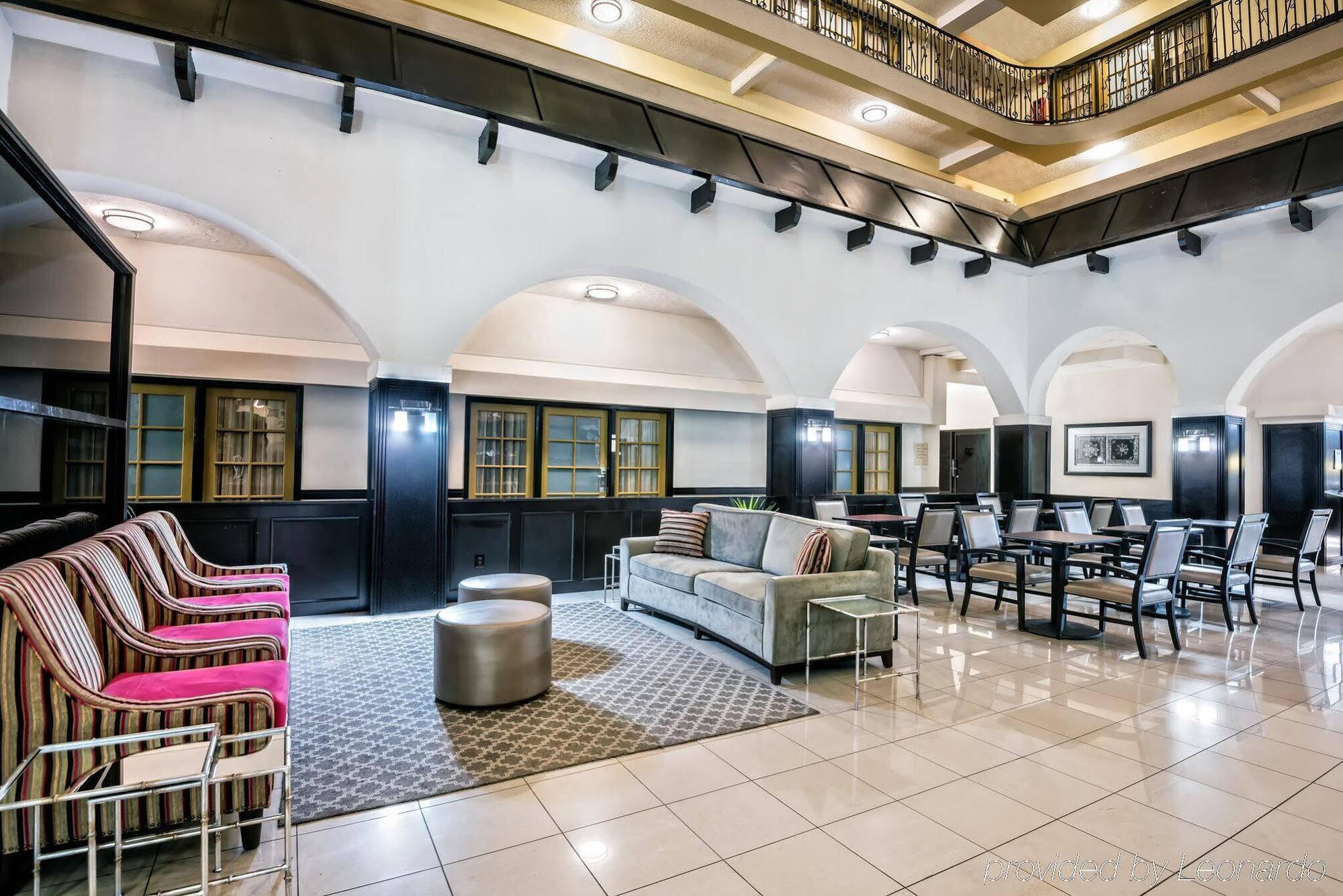 Crowne Plaza Suites Houston - Near Sugar Land Ngoại thất bức ảnh