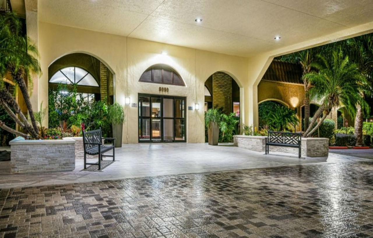 Crowne Plaza Suites Houston - Near Sugar Land Ngoại thất bức ảnh